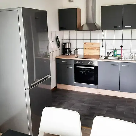 Monteurwohnungen Halle, Einzelbetten, Kueche, Naehe Leuna & Schkeuditz